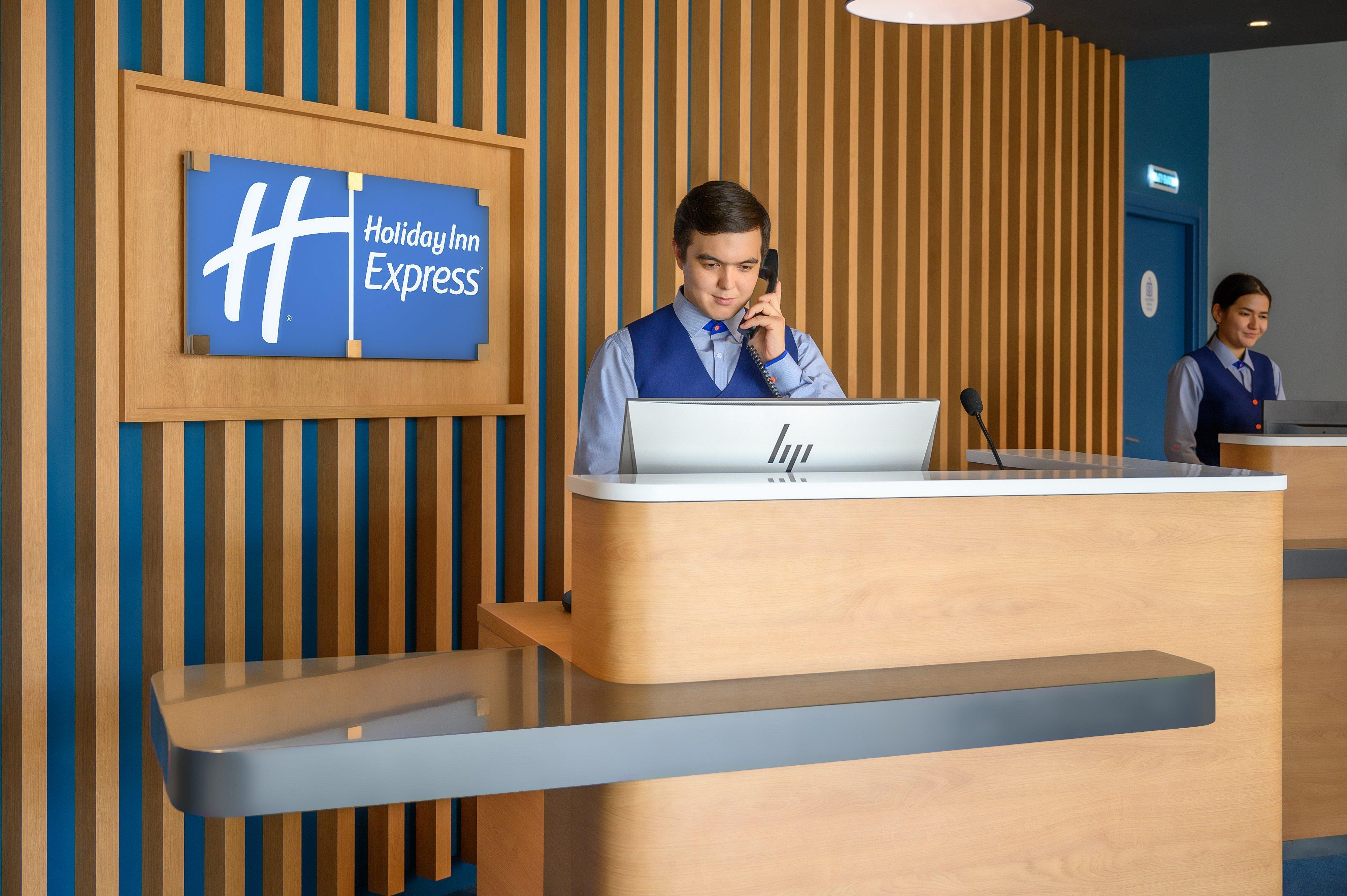 Holiday Inn Express - Almaty, An Ihg Hotel Buitenkant foto